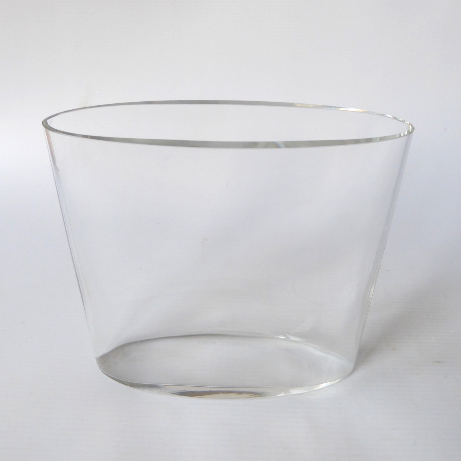 iittala Ovalis 3036 vintage art glass vase by Tapio Wirkkala Finland. Oval clear - Image 3